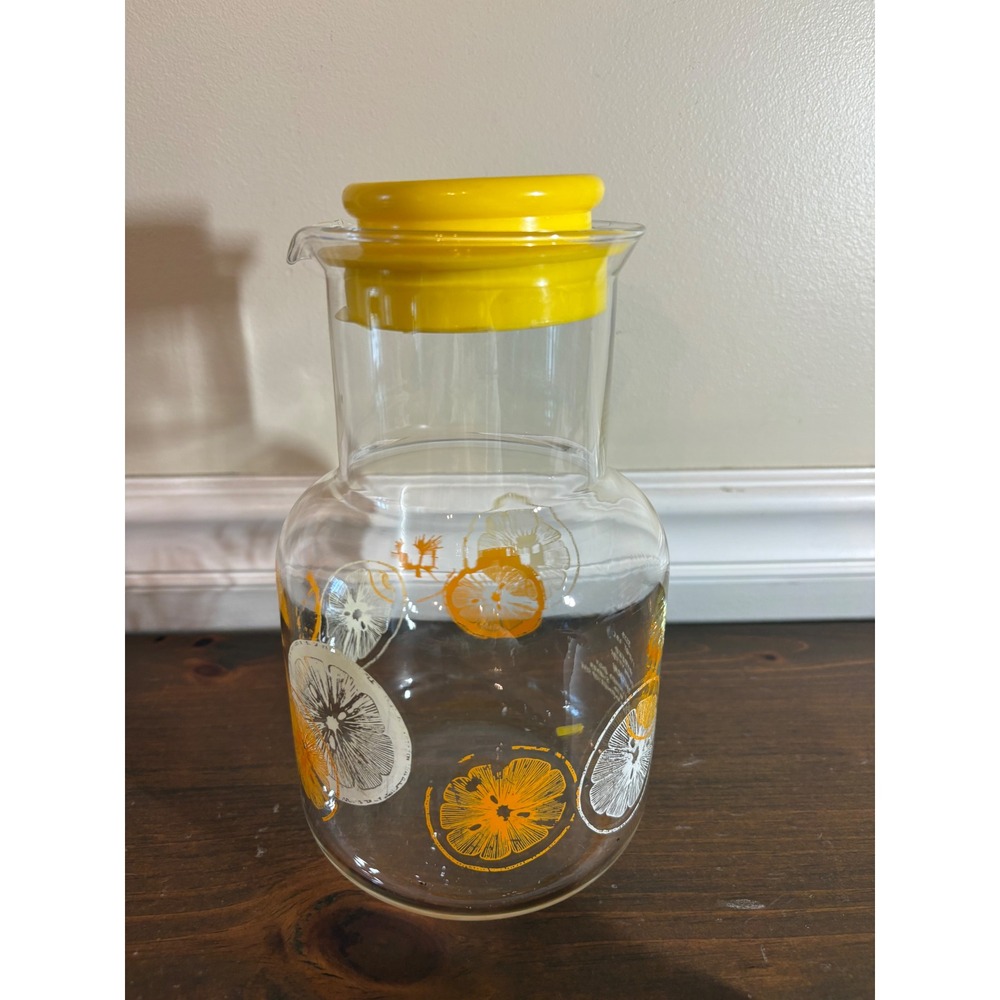 Vintage Pyrex Citrus Juice Carafe 1.5L Glass Pitcher Orange Lemon Slice 3515